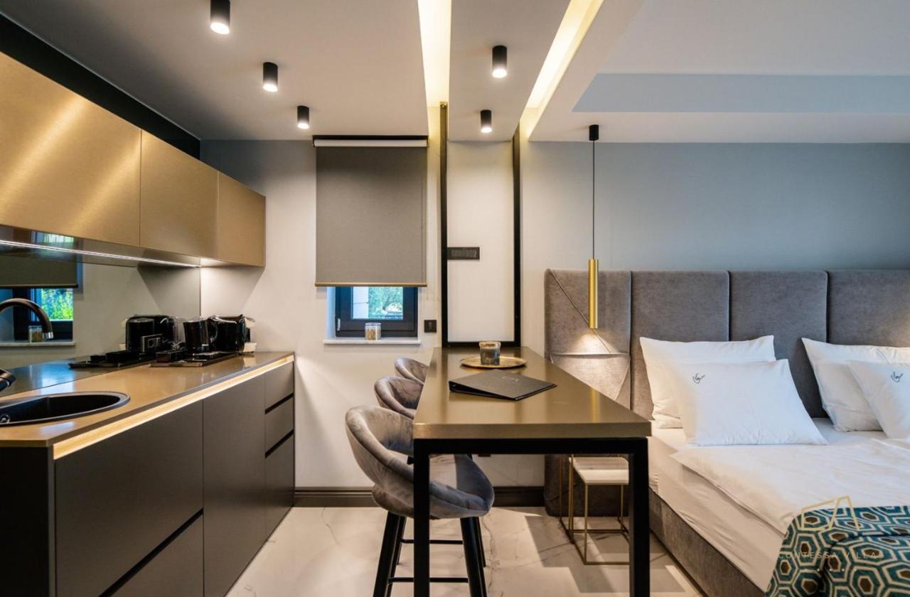 Luxury Apartments In Villa Curiera Малинска Экстерьер фото